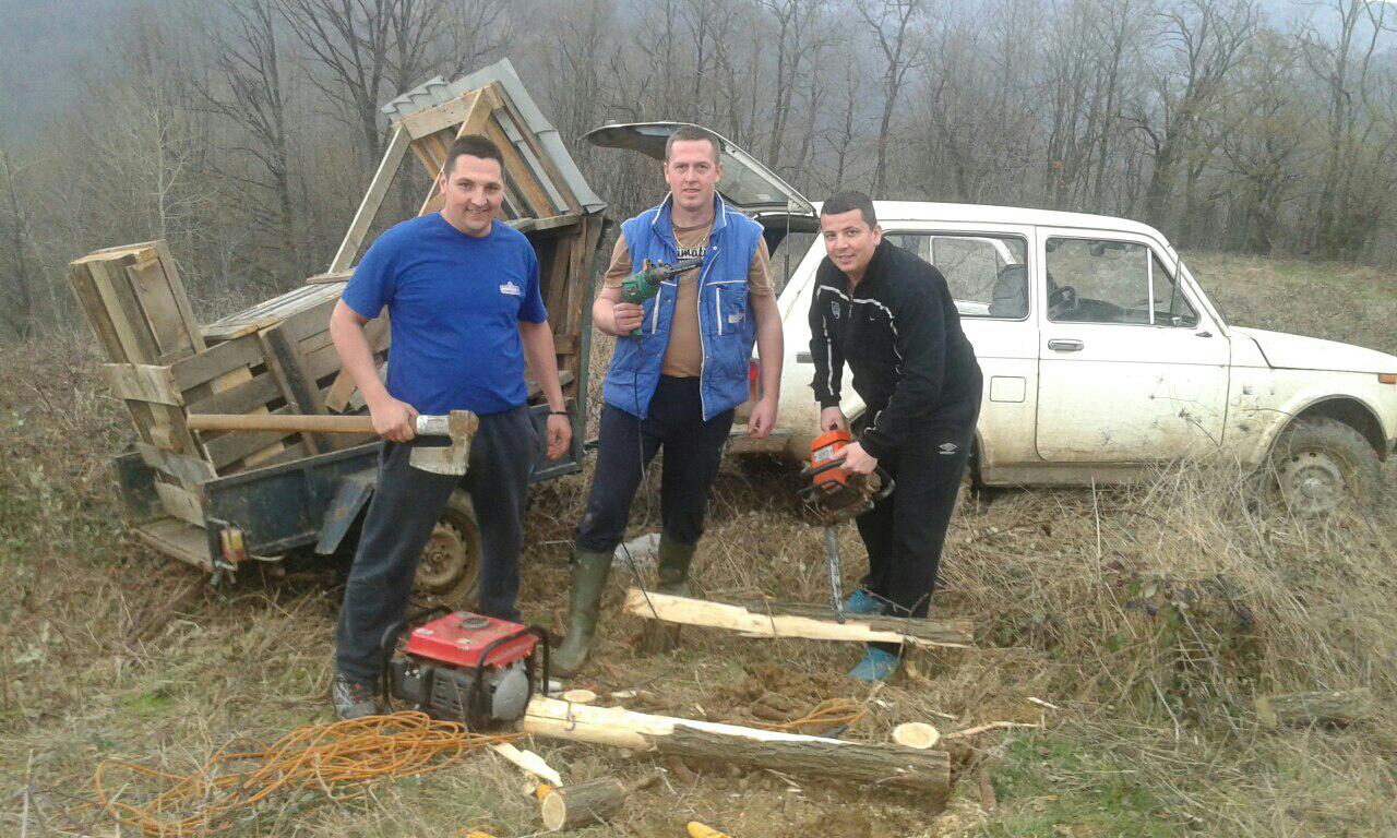 Postavljanje hranilišta 23.02.2016.godine